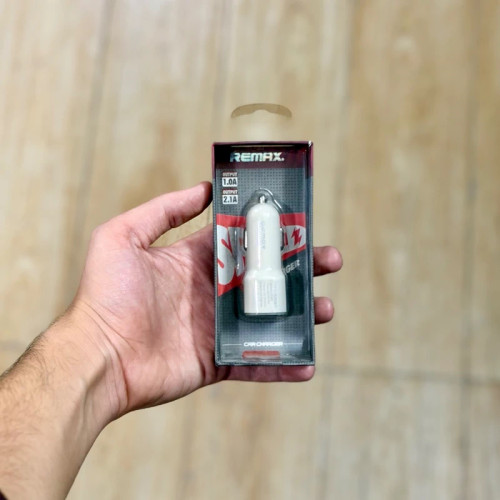 فندکی ماشین remax با دو پورت USB